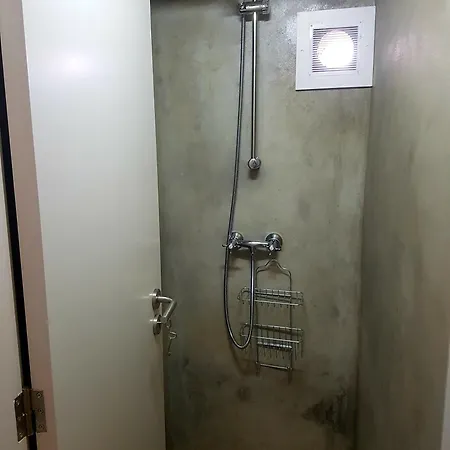 Conde Surf Camp - Capsule Beds Mixed Dorm بيت شباب *