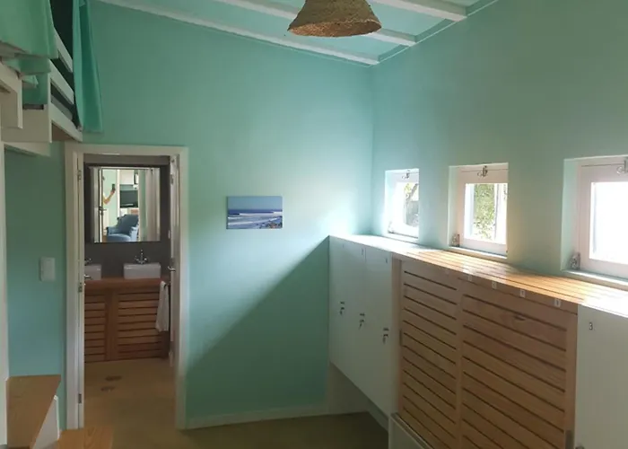 Conde Surf Camp - Capsule Beds Mixed Dorm אכסניה