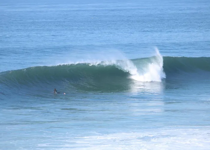 Conde Surf Camp - Capsule Beds Mixed Dorm Hostel *