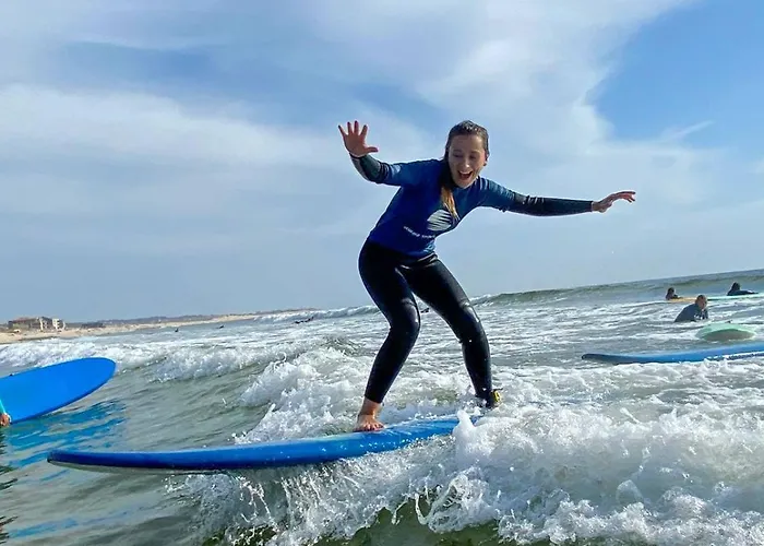 Conde Surf Camp - Capsule Beds Mixed Dorm אכסניה *