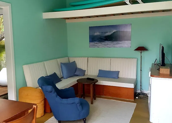 Conde Surf Camp - Capsule Beds Mixed Dorm *