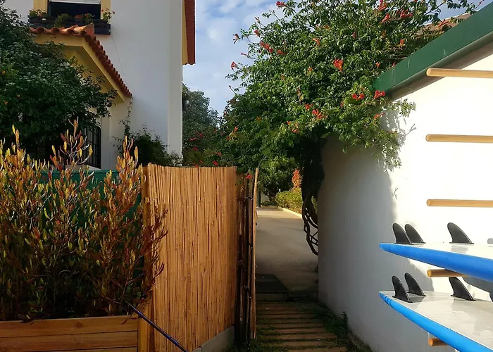 Conde Surf Camp - Capsule Beds Mixed Dorm אכסניה